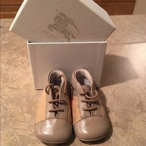 Infant Burberry shoes